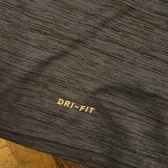 NIKE DriFit University of Illinois Fighting Illini Short Sleeve‎ Shirt Size XL - Picture 3 of 6